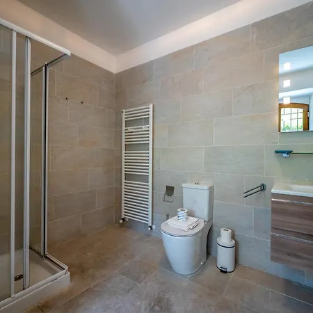 Ambra Ferienvilla Дом отдыха *