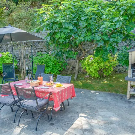 Ambra Ferienvilla Дом отдыха *