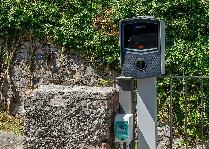 Ambra Ferienvilla * Менаджо