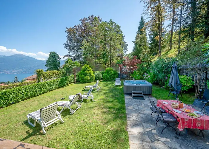 Ambra Ferienvilla Дом отдыха *